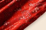 Jupe bohème rouge hippie - Vue tissu de près